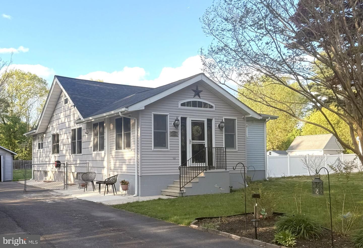 Property Photo:  1786 Washington Avenue  NJ 08361 