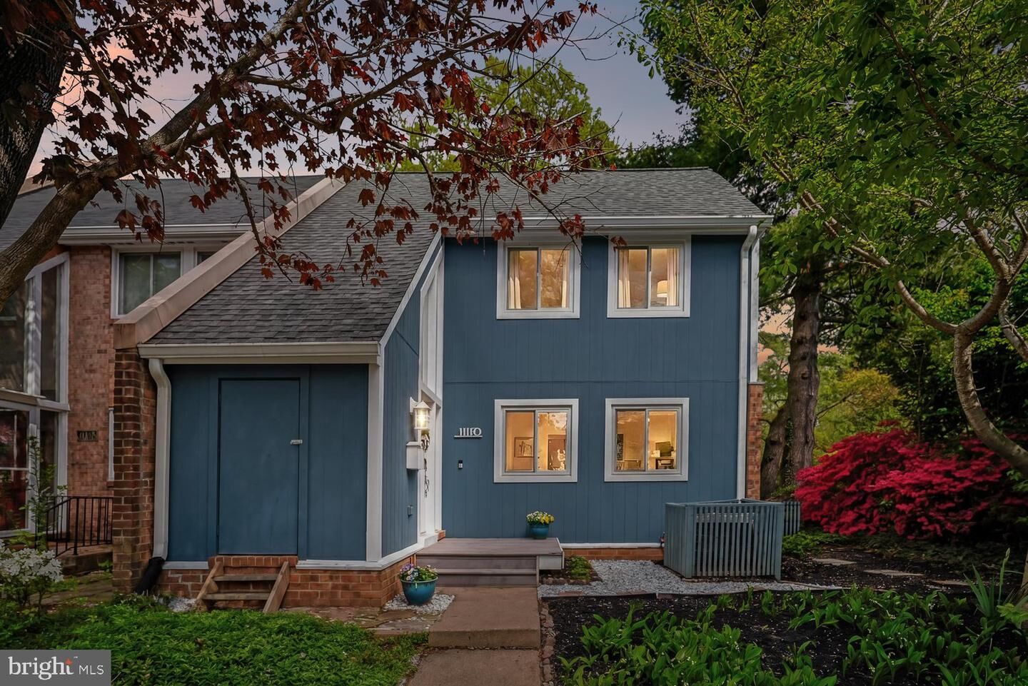 Property Photo:  11110 Forest Edge Drive  VA 20190 