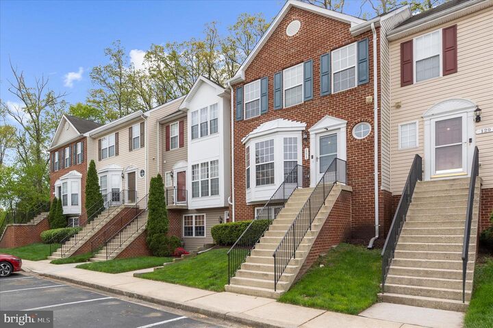 Property Photo:  131 Heather Stone Way 11  MD 21061 