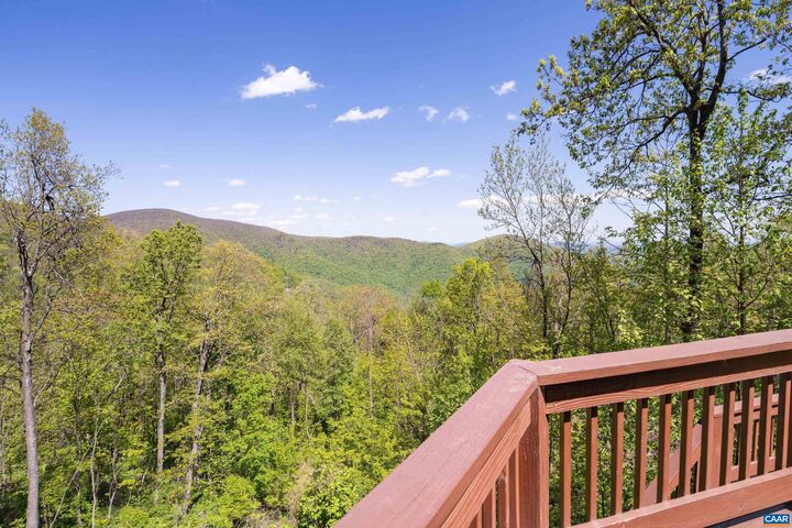 Property Photo:  327 Crawfords Edge  VA 22967 