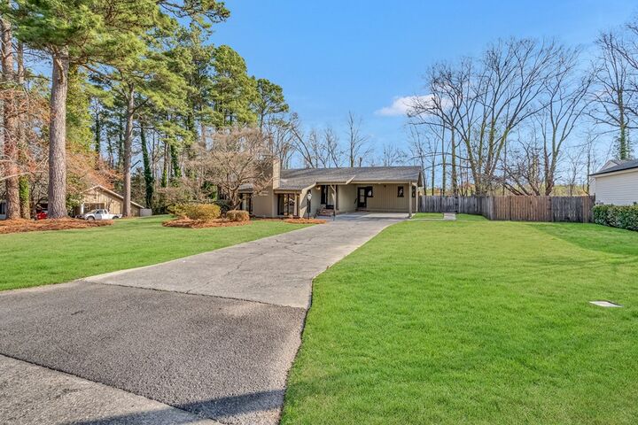 Property Photo:  507 Riderwood Drive  GA 30721 