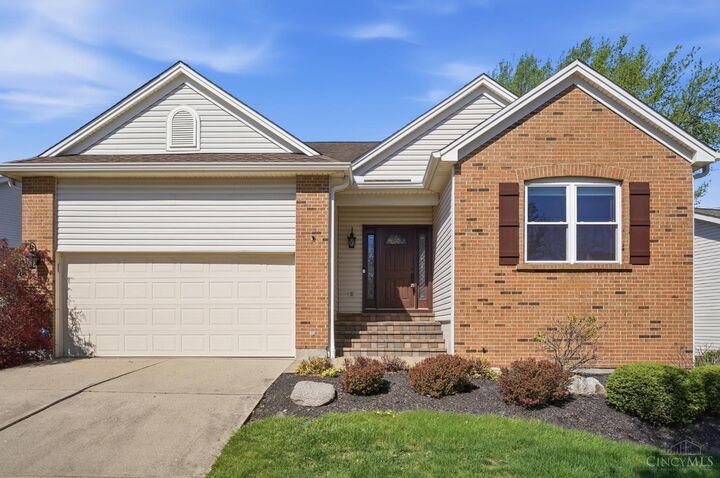 Property Photo:  5254 Elk Run Drive  OH 45011 