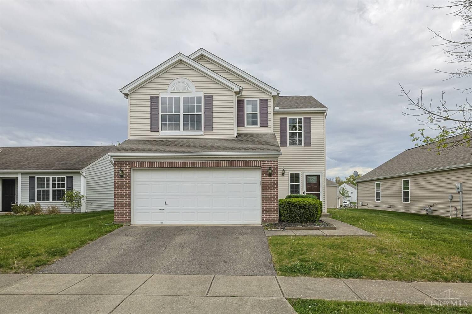 Property Photo:  7831 Haverhill Lane  OH 45039 