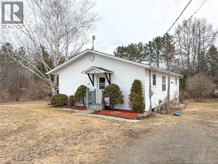Property Photo:  21 Stacey Road  NB E7L 3X1 