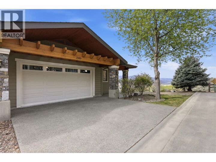 Property Photo: 1589 Golf Ridge Drive BC V2H 0A5