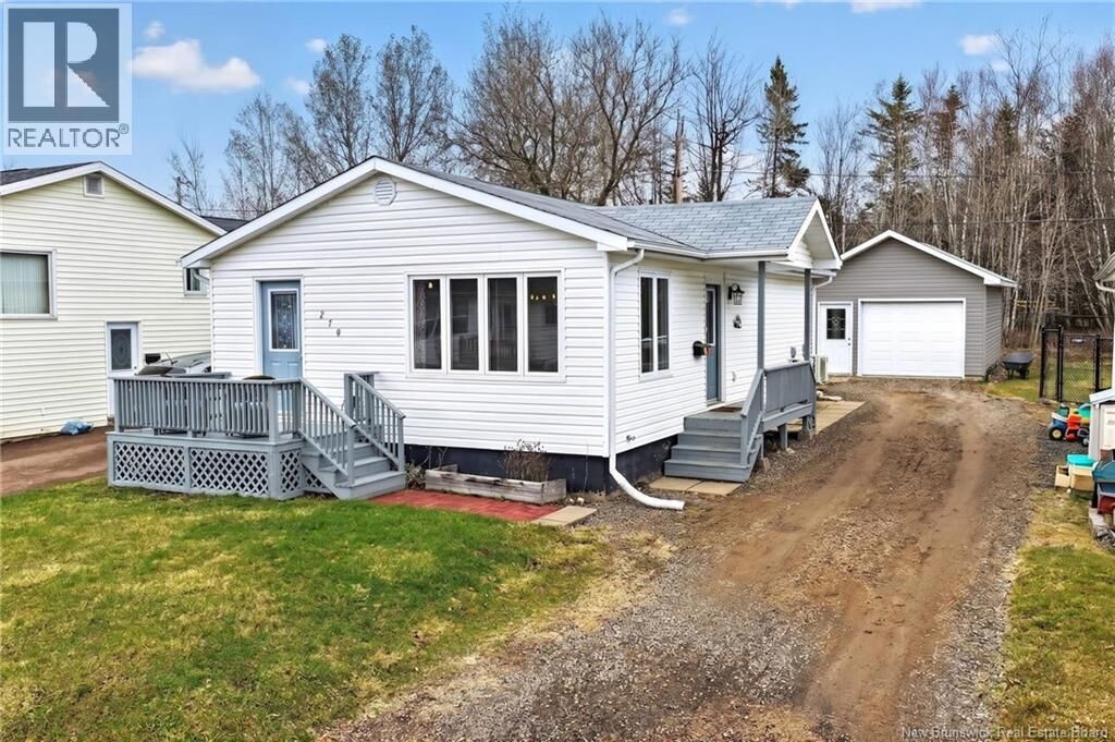 Property Photo:  270 Westbrook Circle  NB E1E 2M1 