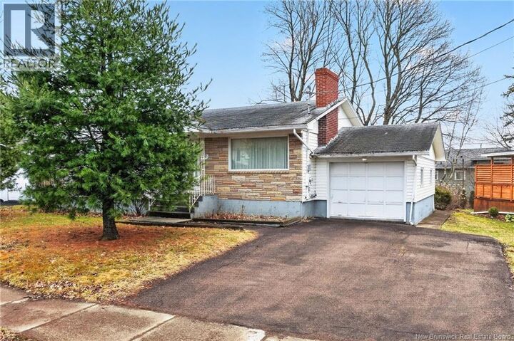 Property Photo:  62 Madison Avenue  NB E1E 1R5 