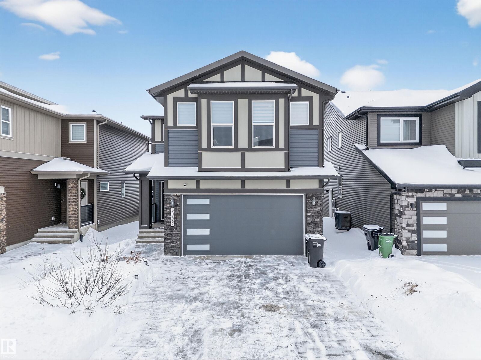Property Photo: 6085 King Landing SW AB T6W 3Z7