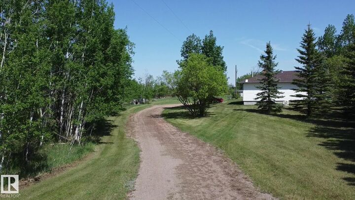 Property Photo: 50417 RR 163 AB T0B 4A0