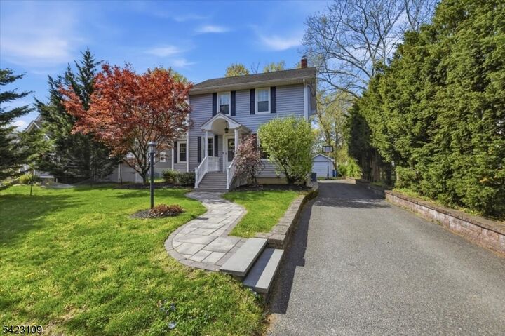 Property Photo:  21 Edgewood Rd  NJ 07834 