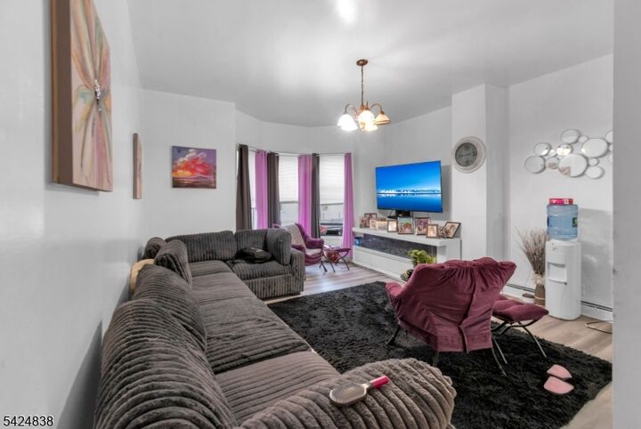Property Photo:  25 Oak St 3  NJ 07501 