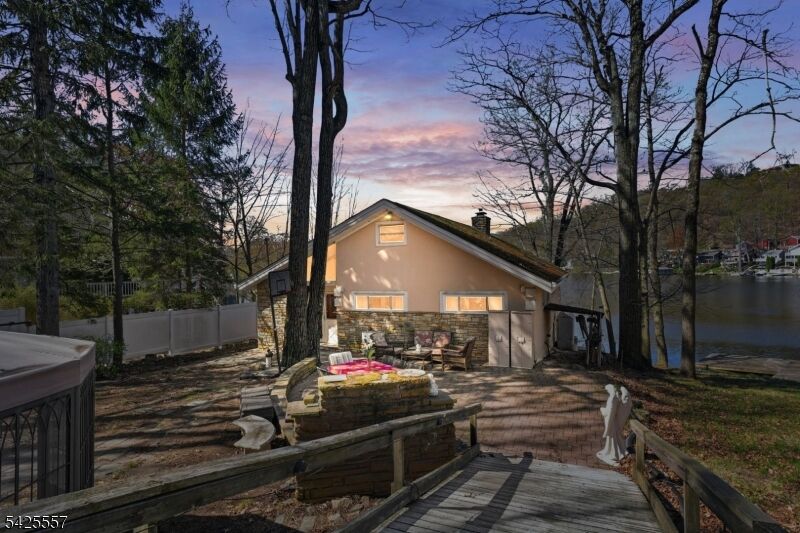 Property Photo:  6 Oneida Ave  NJ 07843 