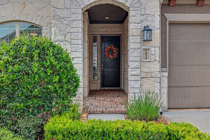 Property Photo:  7434 Kearney Hill Lane  TX 77389 