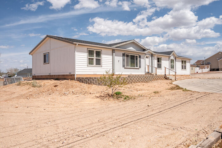 Property Photo:  1637 E Midvalley Rd  UT 84721 