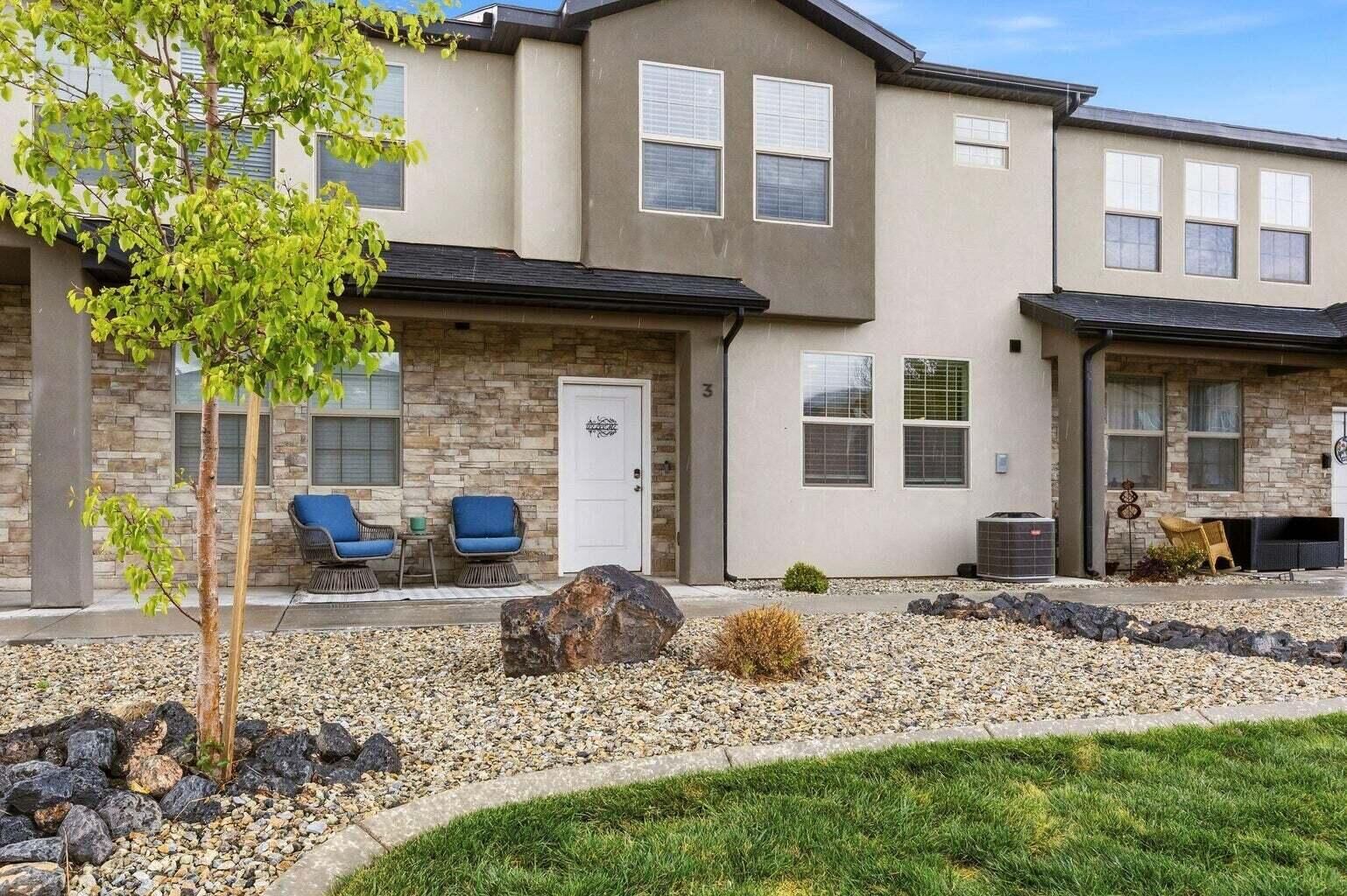 Property Photo:  498 W 1225 N #3  UT 84721 