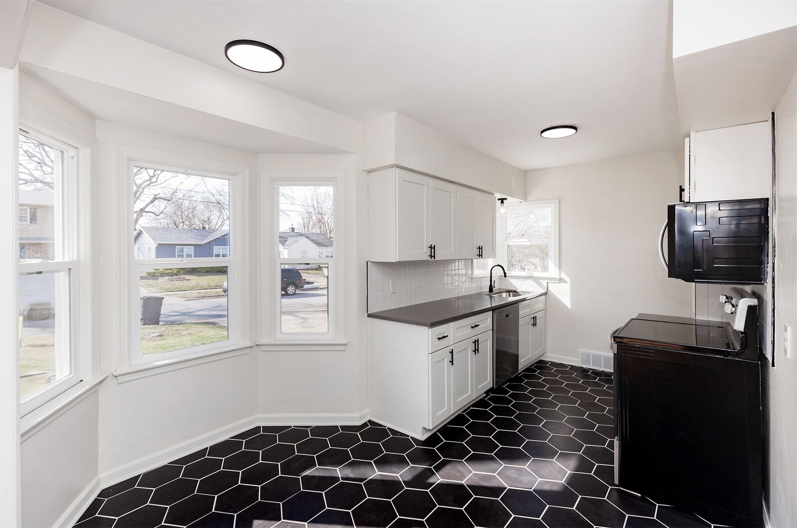 Property Photo:  1439 57th Street  IA 50311 