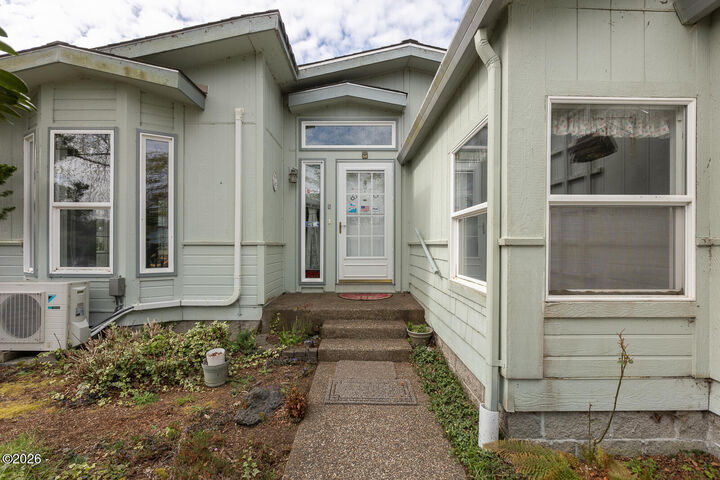 Property Photo:  4625 NE Voyage Avenue  OR 97367 