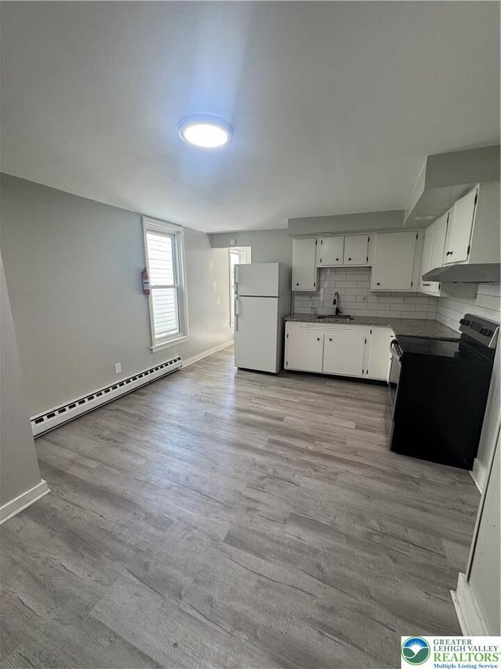 Property Photo:  303 E Union 1st  PA 18109 