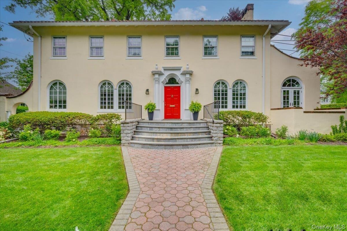 Property Photo:  560 Pelhamdale Avenue  NY 10803 