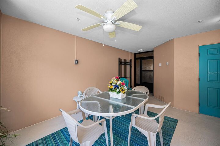 Property Photo:  4928 Hammerhead Drive  FL 34652 