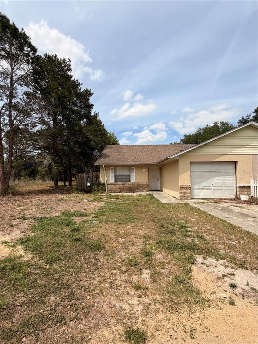 Property Photo:  2305 Centennial Boulevard  FL 34748 