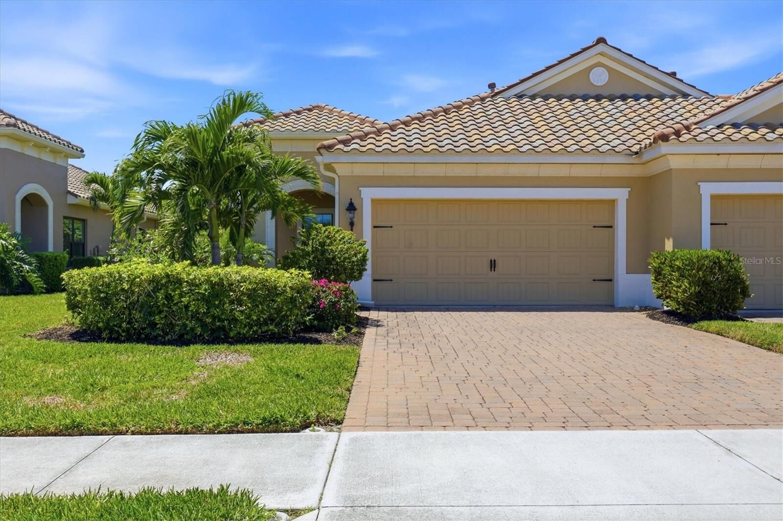 Property Photo:  1359 Backspin Drive  FL 34223 