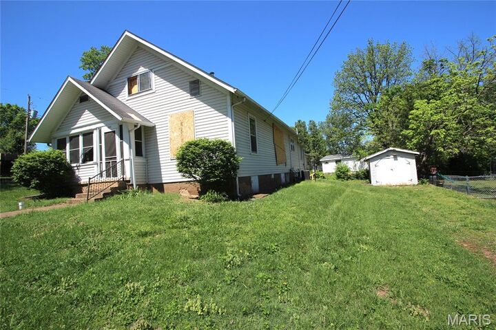 Property Photo:  200 N Coffman Street  MO 63601 