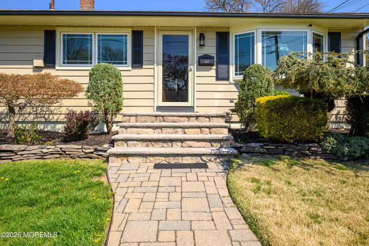 Property Photo:  144 Garden Terrace  NJ 08817 