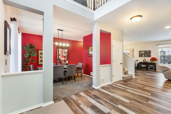 Property Photo:  658 N Silver Leaf Lane  IL 60073 