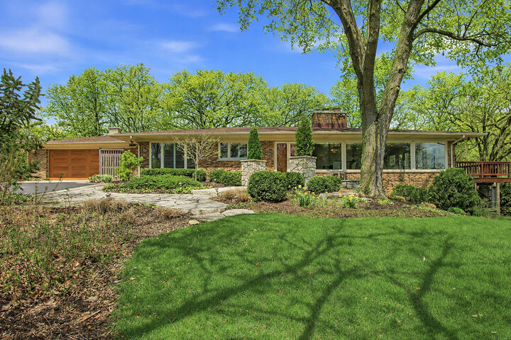 Property Photo: 720 South Street IL 60010
