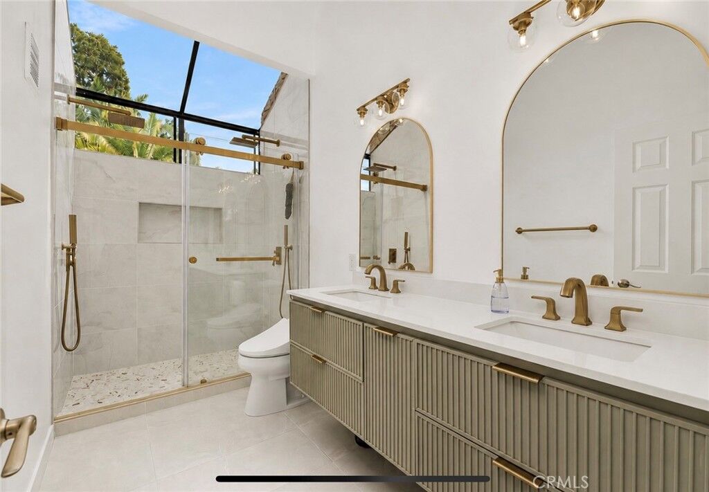 Property Photo:  17172 Abalone 211  CA 92649 