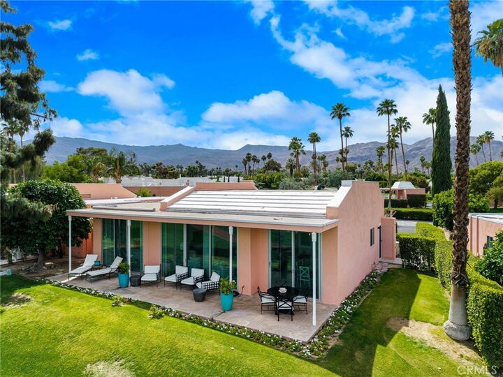 Property Photo:  47159 El Menara  CA 92260 