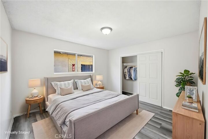 Property Photo:  406 W Regent Street 13  CA 90301 