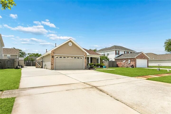Property Photo:  1113 Rebecca Reid Drive  LA 70461 