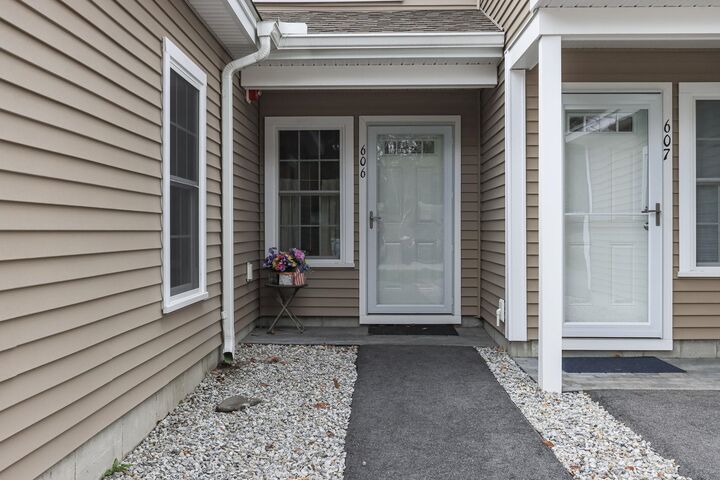 Property Photo:  606 Southfield Lane  NH 03458 
