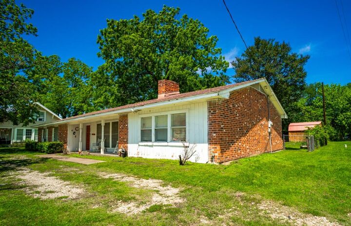 Property Photo:  200 E San Saba Street  TX 76693 