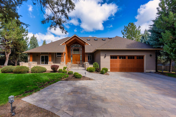 Property Photo:  1953 Kingfisher Circle  OR 97756 