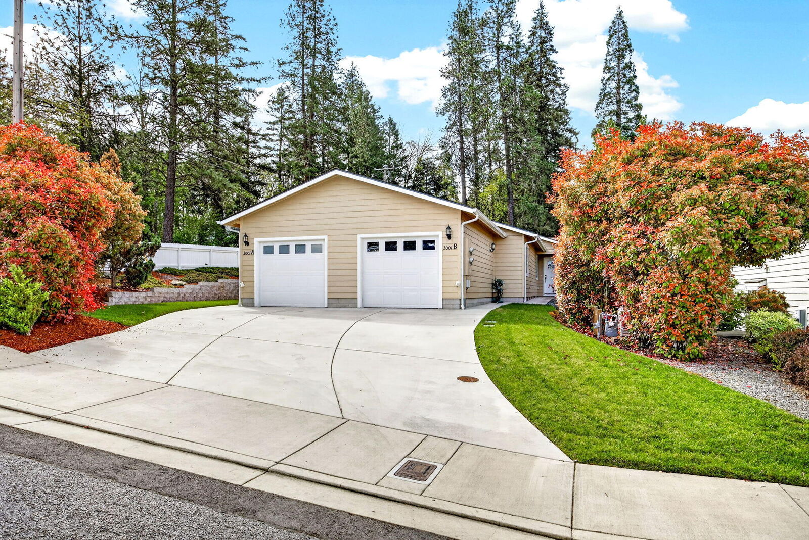 Property Photo:  3001 University Road A &Amp B  OR 97527 