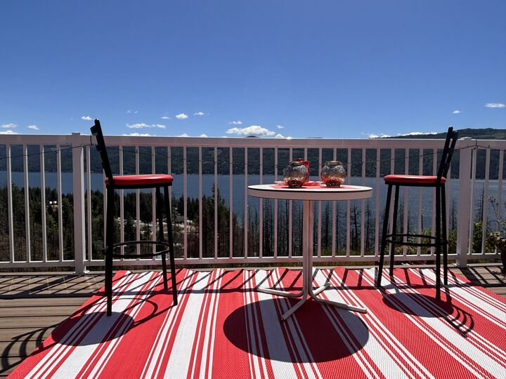 Property Photo: 5208 Celista Place BC V0E 1M6