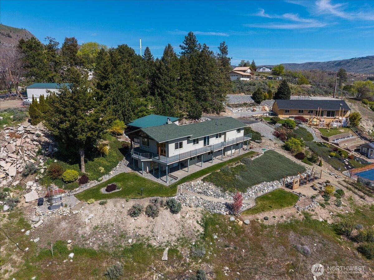 Property Photo:  404 S Clifford Street  WA 98816 