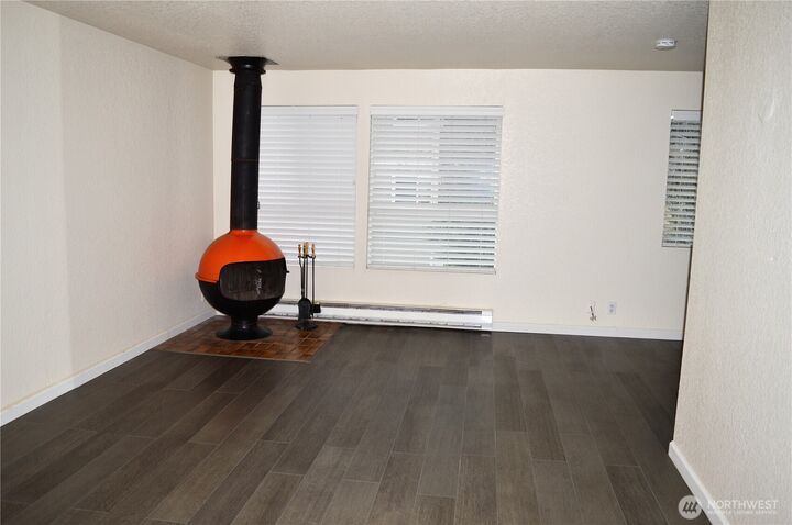 Property Photo:  9724  6th Avenue NW C  WA 98117 