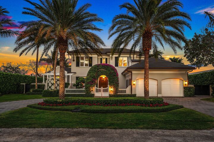 Property Photo:  2530 Avenue Au Soleil  FL 33483 