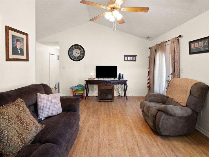 Property Photo:  1910 E 15th Street  KY 42303 