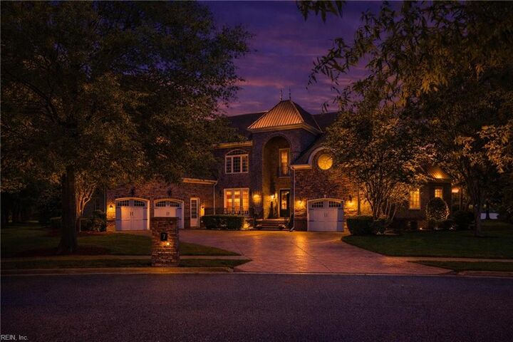 Property Photo:  1601 Water View Cir  VA 23322 