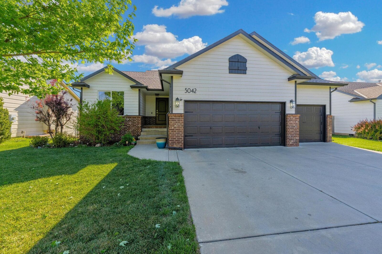 Property Photo:  5042 N Marblefalls  KS 67219 