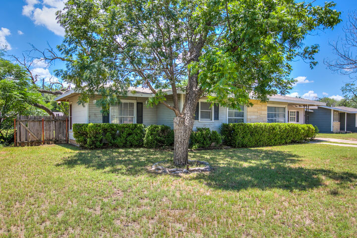 Property Photo:  2605 Dena Drive  TX 76904 