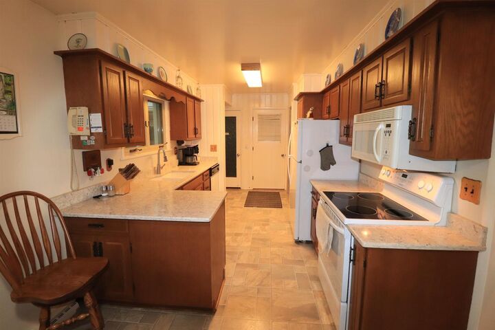 Property Photo:  541 North Arch Street  WI 53548 