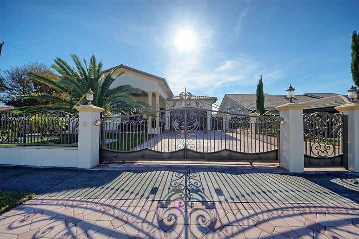 Property Photo:  3190 SW 133rd Ct  FL 33175 