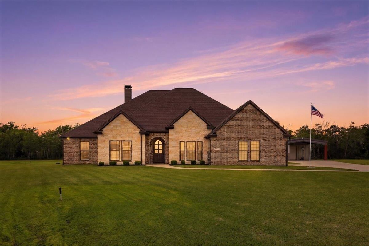 Property Photo: 12730 Ridgeleigh Drive TX 77705