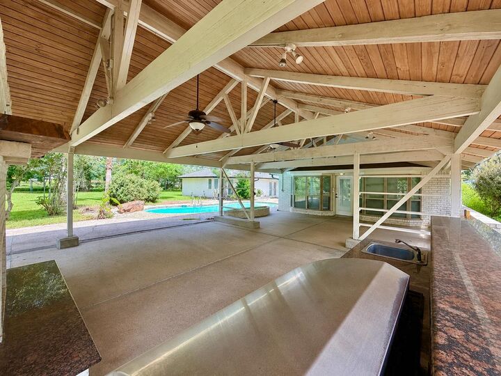 Property Photo: 13435 Wayside TX 77713